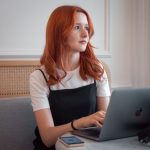 Как выбрать лучшую фриланс-платформу: безопасность, комиссии и инновации на рынке удаленной работы