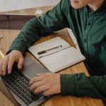 Как выбрать платформу для фриланса юристов и найти надёжного специалиста по удалённым юридическим услугам image_244.jpg