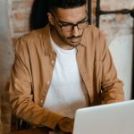Лучшие зарубежные биржи фриланса для русских: как выбрать платформу без ограничений