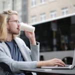 Экономика фриланс-бирж: принципы, модели дохода и факторы конкурентоспособности