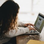 Фриланс для программистов: как найти заказы, работать с клиентами и зарабатывать стабильно