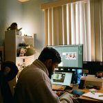 Фриланс как карьера: как начать зарабатывать и привлечь первых клиентов на XDBay unsplash_841.jpg